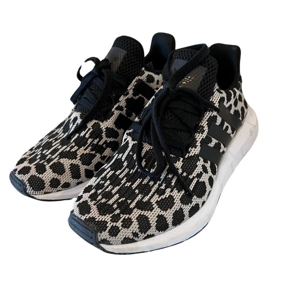 Adidas Originals Women’s Swift Running Shoes Size 5